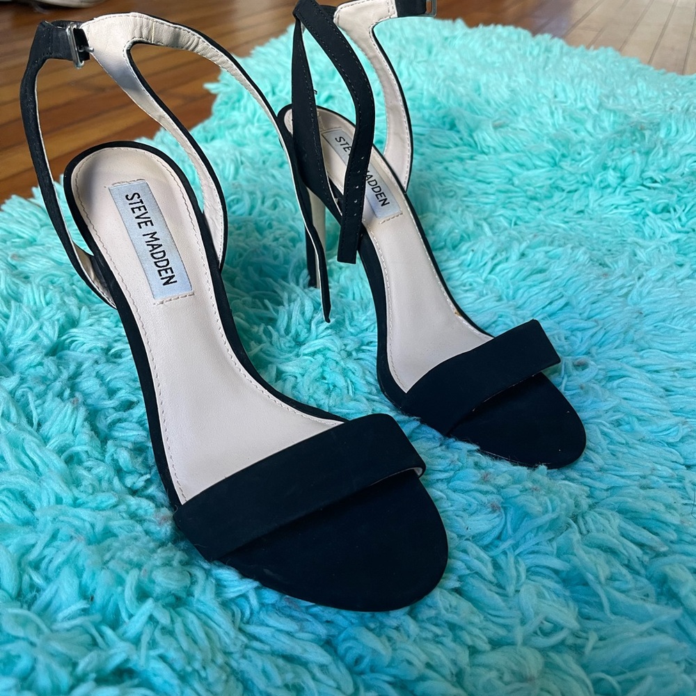 scene steve madden heel. size 7 women’s.